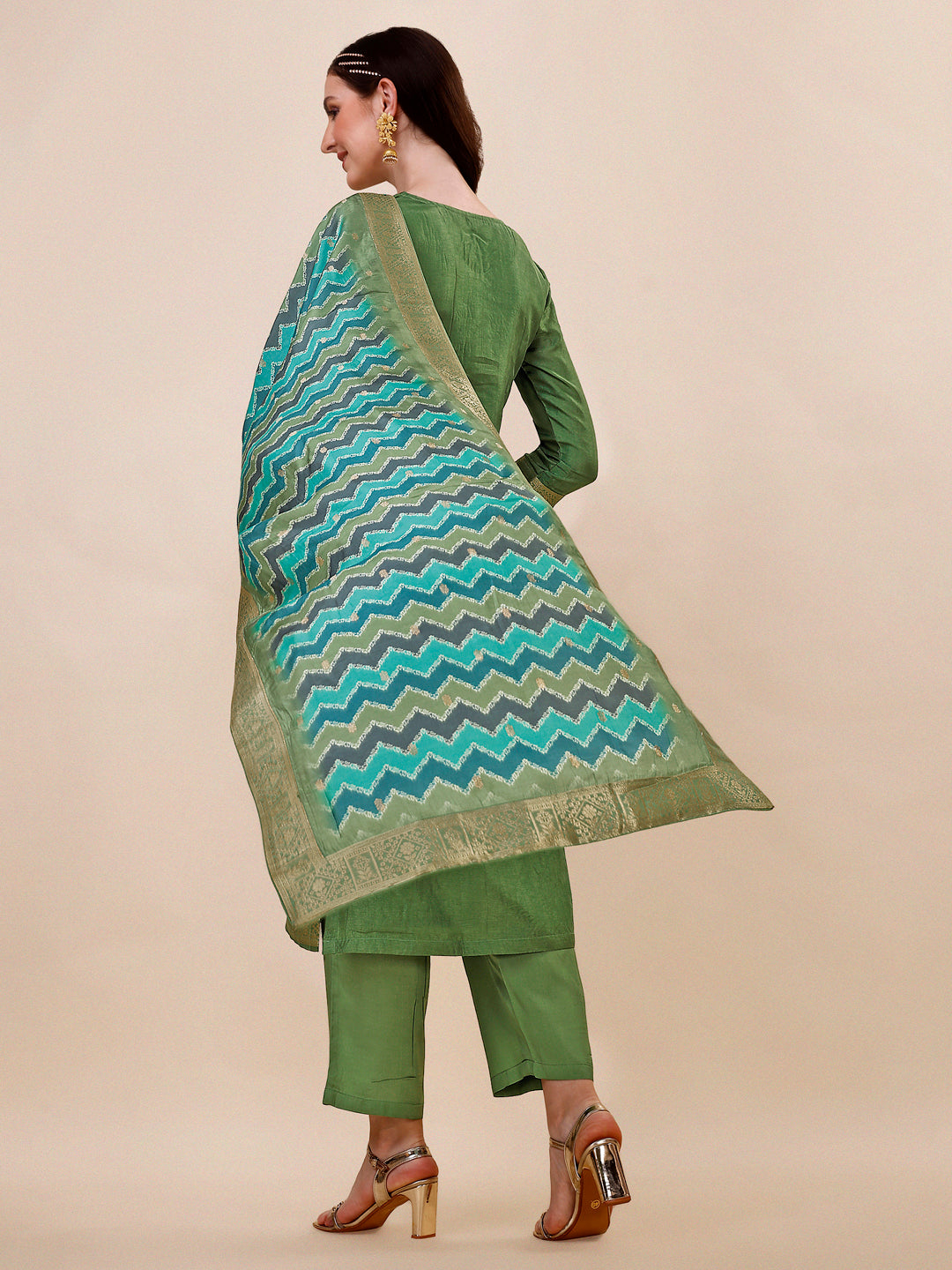 Green Jacquard Kurta Suit Set with Bandhani Printed Dupatta Product vendor