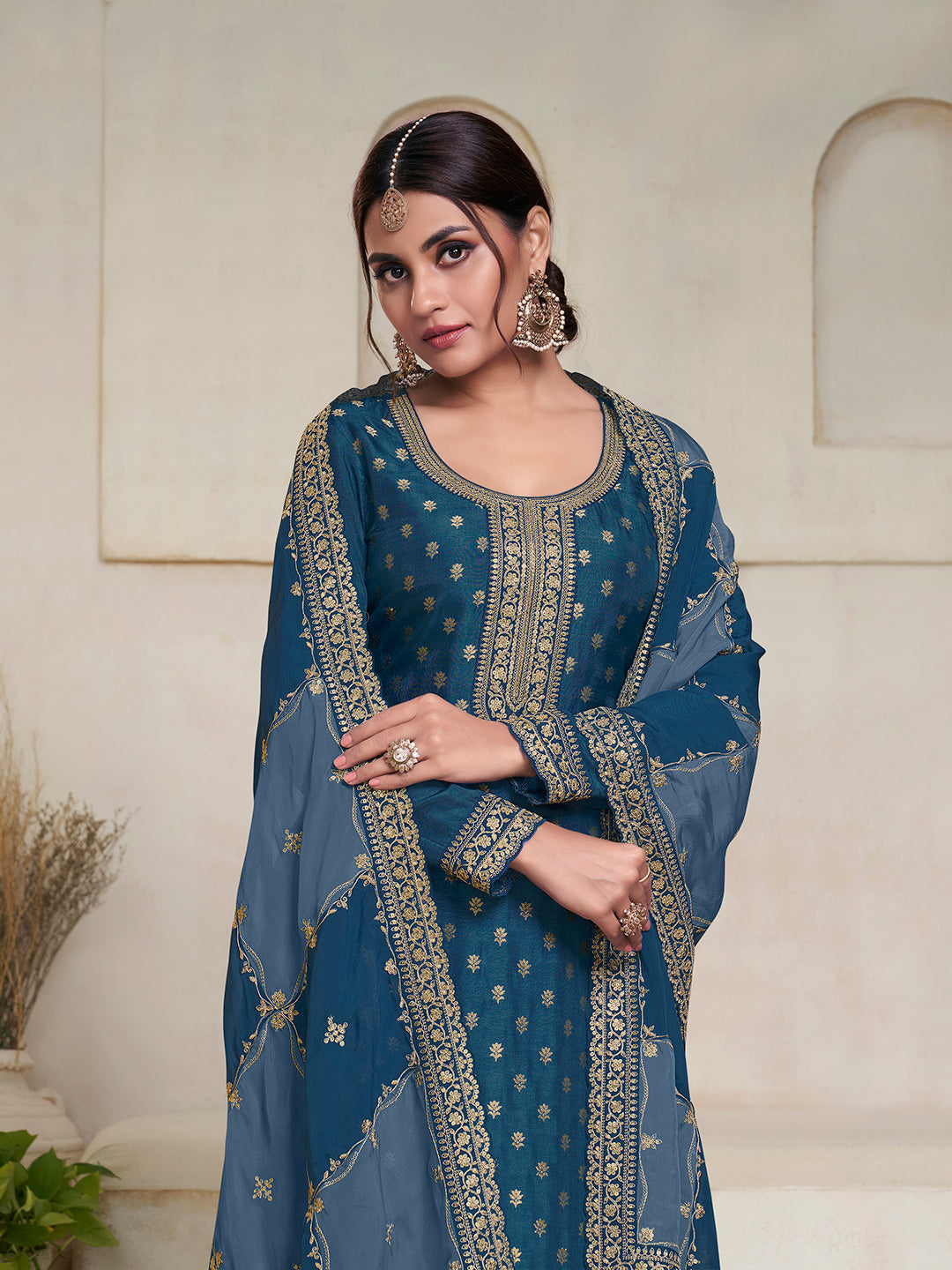 Blue Embroidered Kurta Set With dola jacquard and heavy sequins