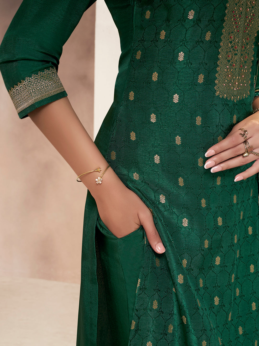 Green Dola Silk Kurta with Jacquard Weave Sequins Work Kurta Suit Set