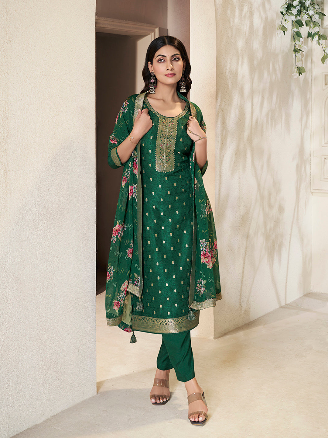 Green Dola Silk Kurta with Jacquard Weave Sequins Work Kurta Suit Set