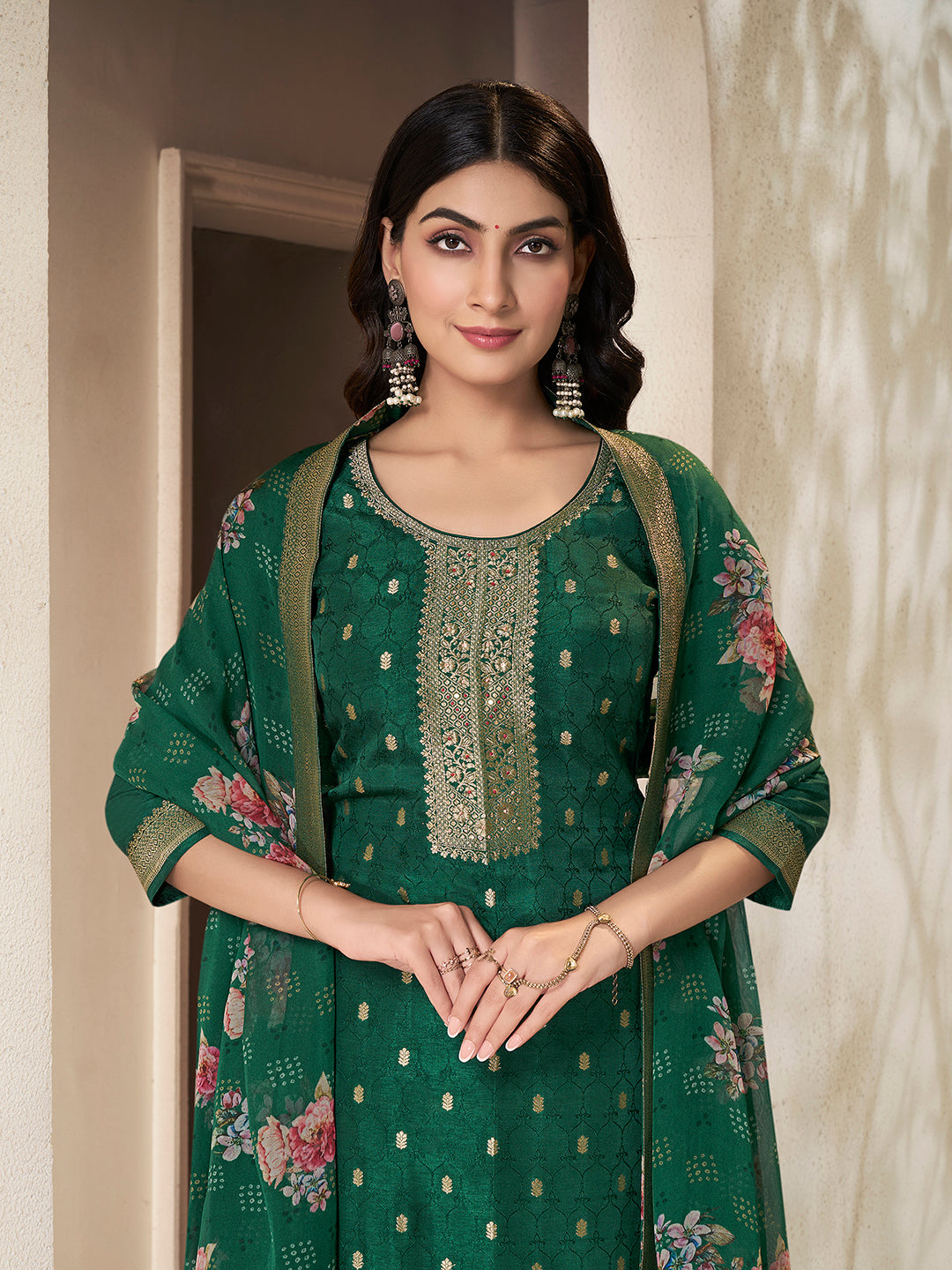 Green Dola Silk Kurta with Jacquard Weave Sequins Work Kurta Suit Set