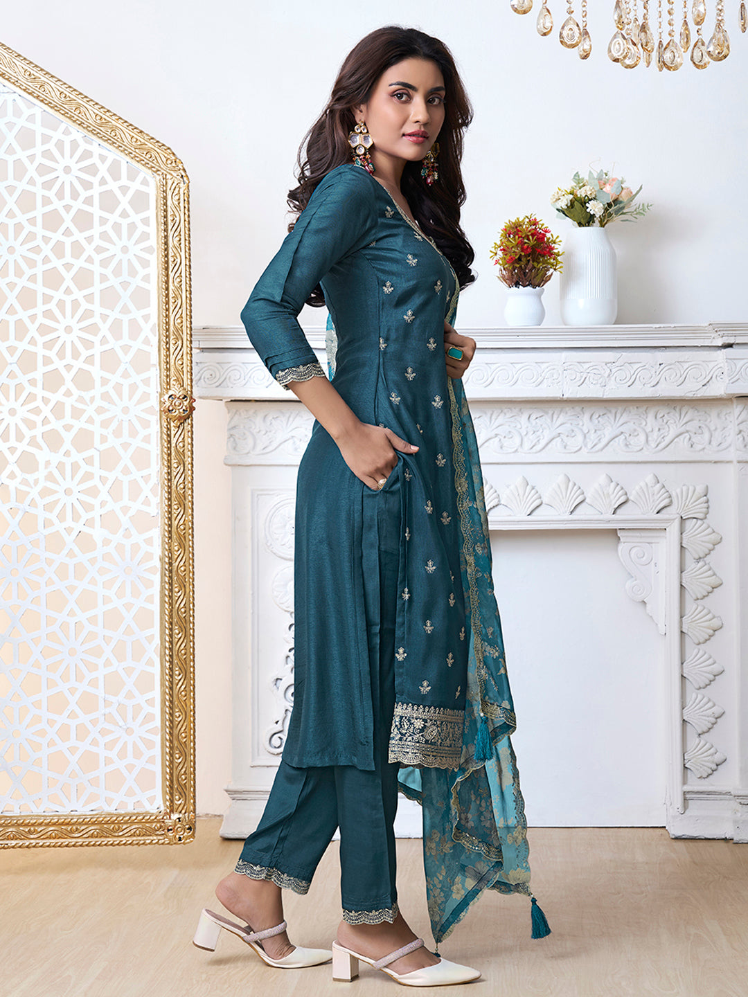 Blue Cutwork Neckline Dola Silk Kurta Suit Set with floral Printed Dupatta Product vendor