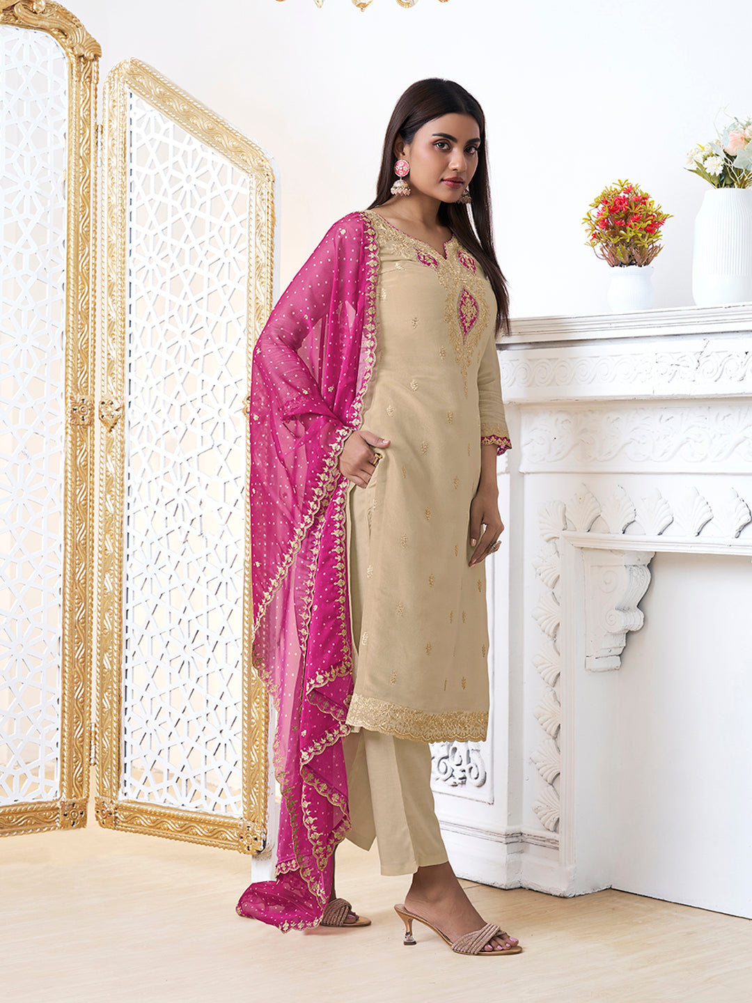 Off-White Tissue with Bandhi Print Colour Contrast Dupatta Kurta Suit Set