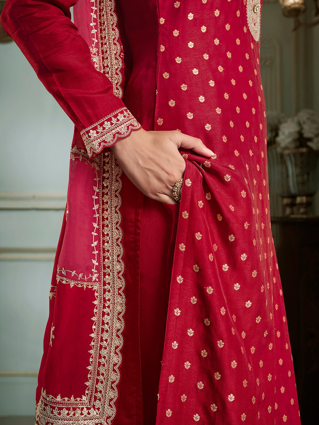 Red Embroidered Kurta Set With Dola Jacquard and Sequins